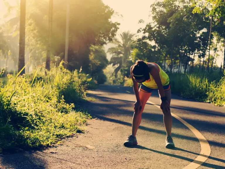 Female runner out of breath and needs to train her lungs with the Isocapnic BWB