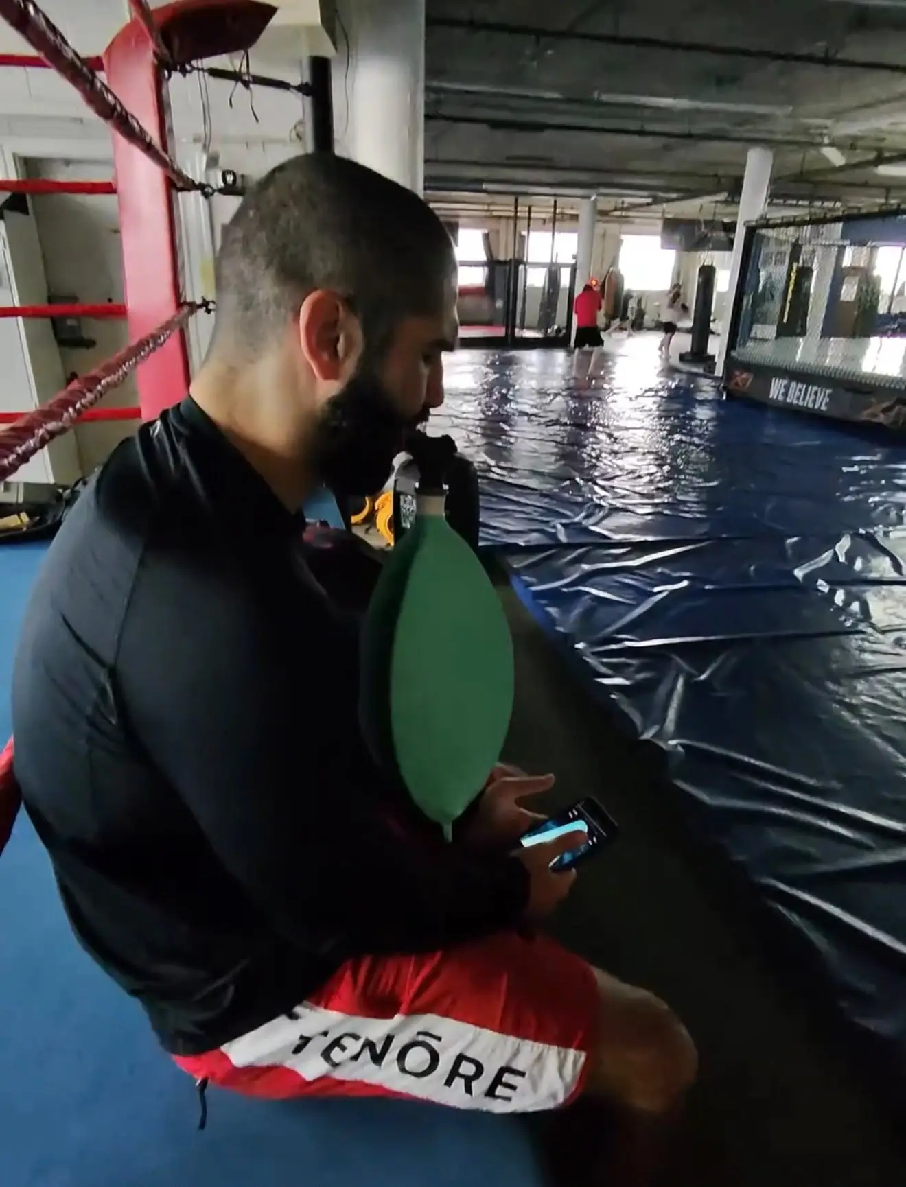 Aiemann Zahabi using BWB at Tristar Gym